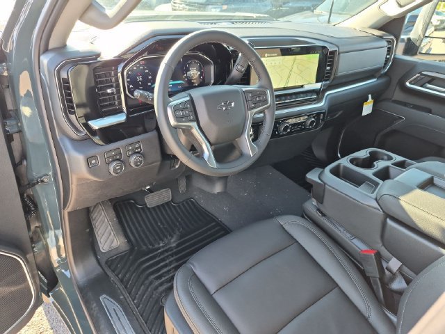 2026 Chevrolet Silverado 3500 HD LT - Photo 10