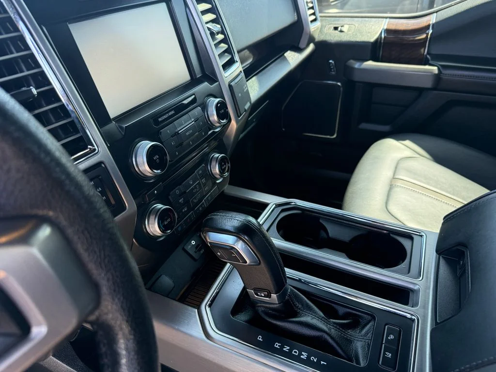 Used 2015 Black Ford Platinum image 34