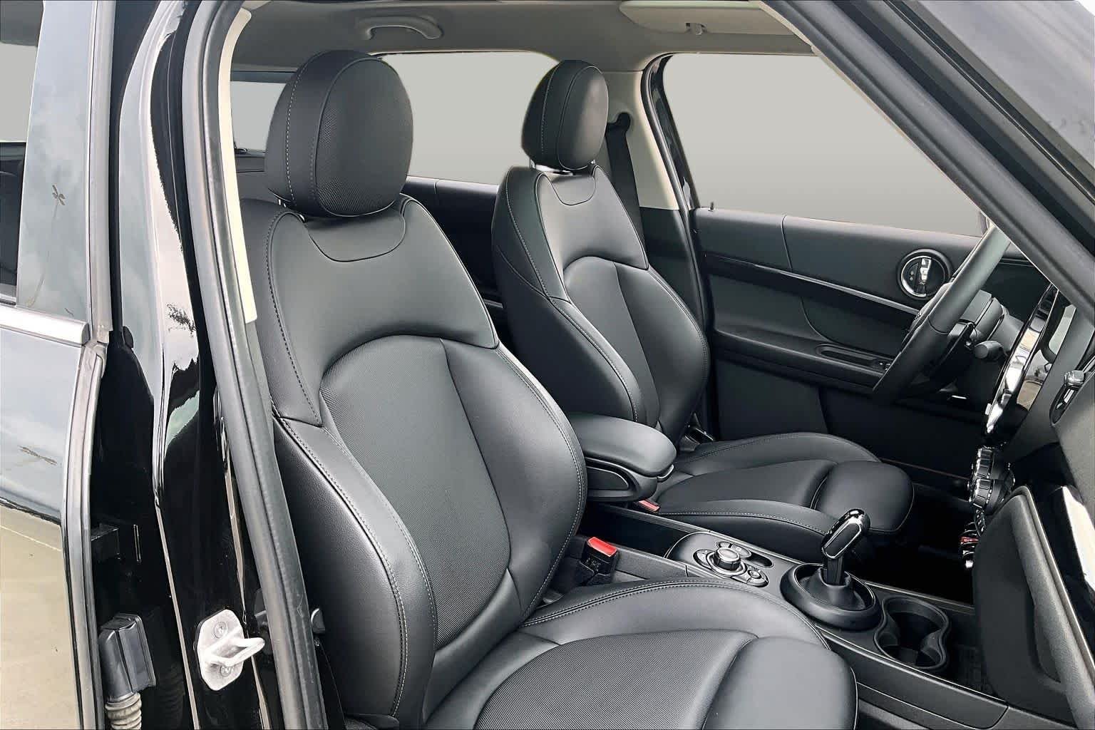 Used 2022 Midnight Black Metallic MINI Cooper S image 8