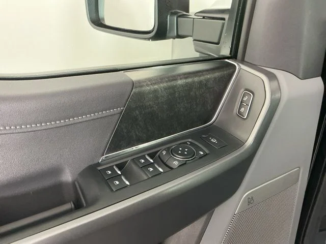 New 2026 Agate Black Ford XLT image 17
