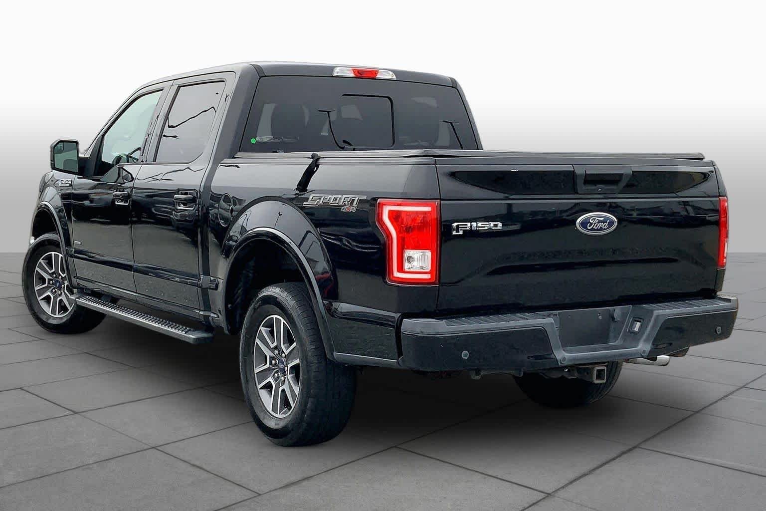 Used 2017 Shadow Black Ford XLT image 11