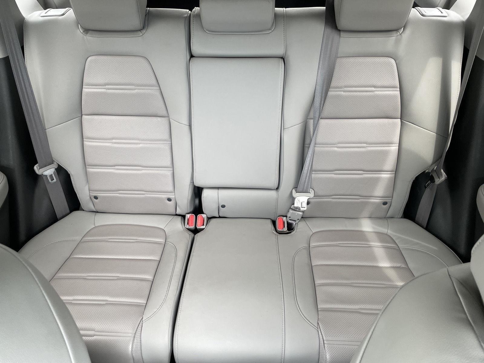 Used 2019 Lunar Silver Metallic Honda EX-L image 22