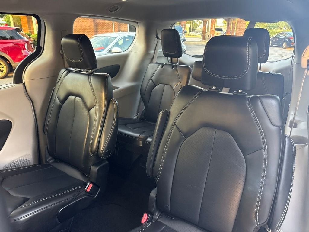 Used 2023 White Chrysler Touring L image 34