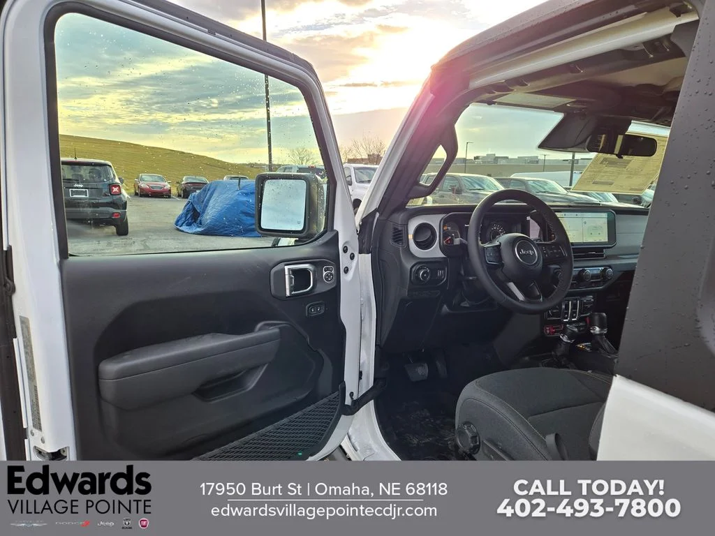 2026 Jeep Wrangler 2-Door Willys - Photo 9