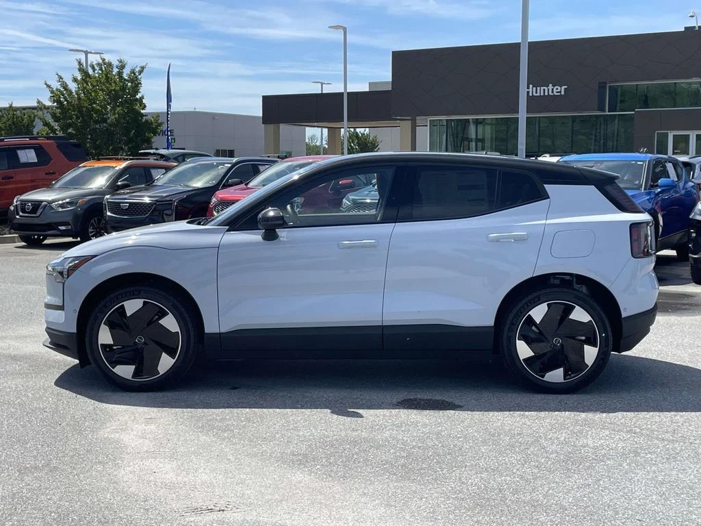 New 2026 Cloud Blue Volvo Ultra image 25