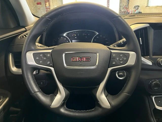 Used 2023 Red GMC SLT image 16