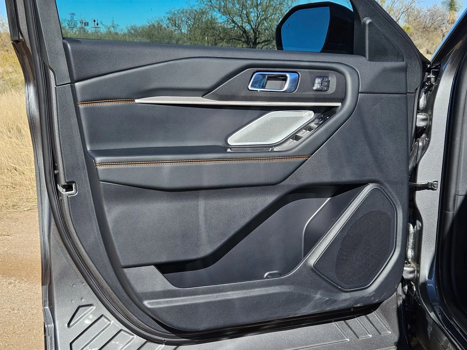 New 2026 Carbonized Gray Metallic Ford Tremor® image 12