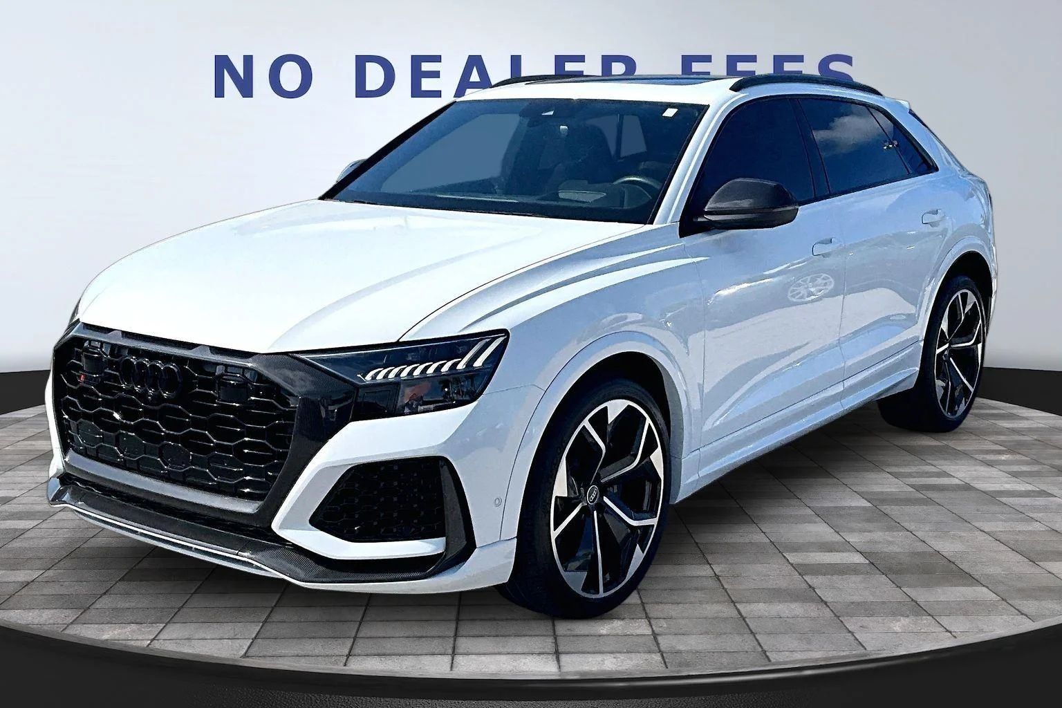 2021 Audi RS Q8 -'s photo