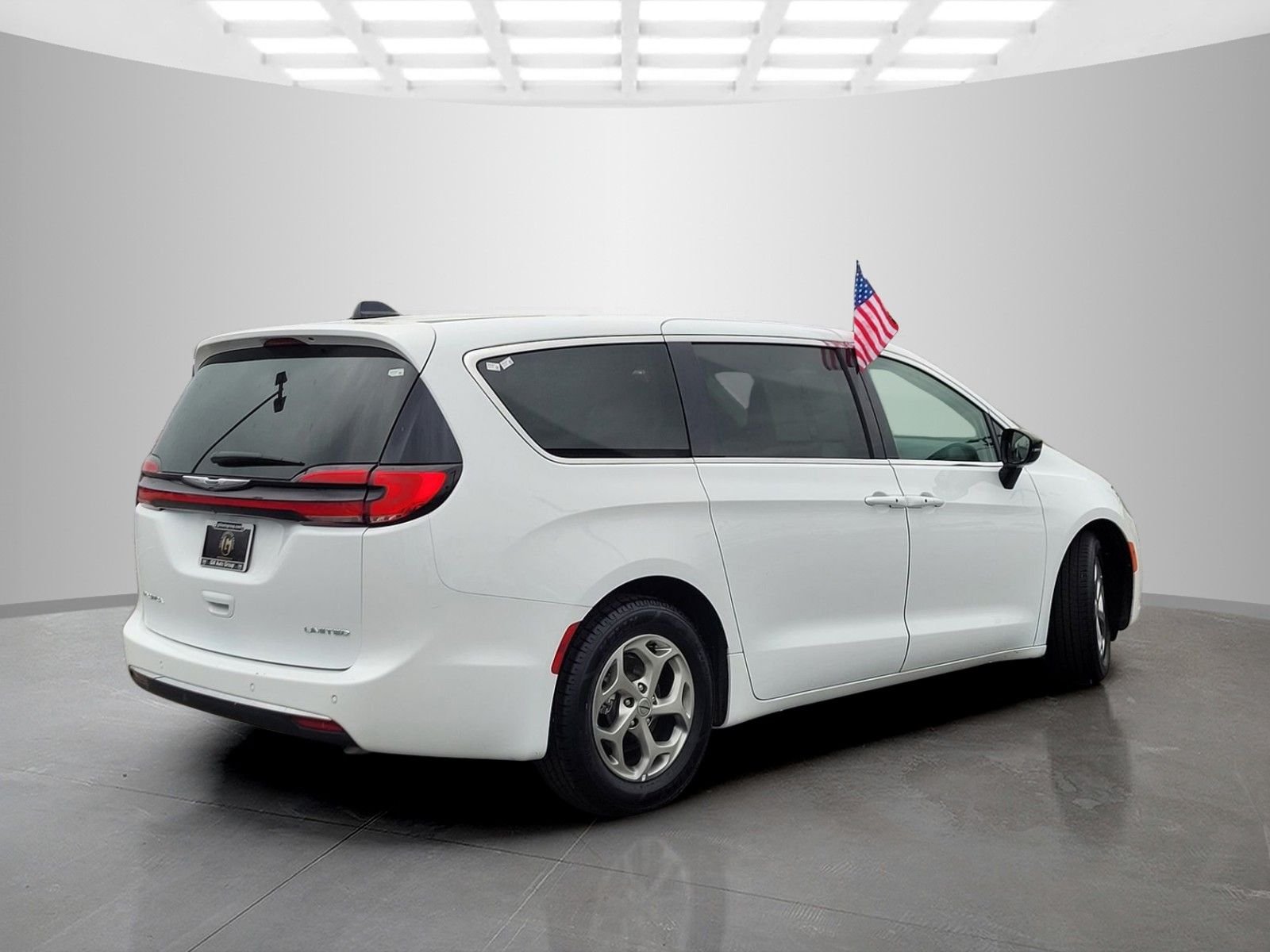 2024 Chrysler Pacifica Limited photo 4