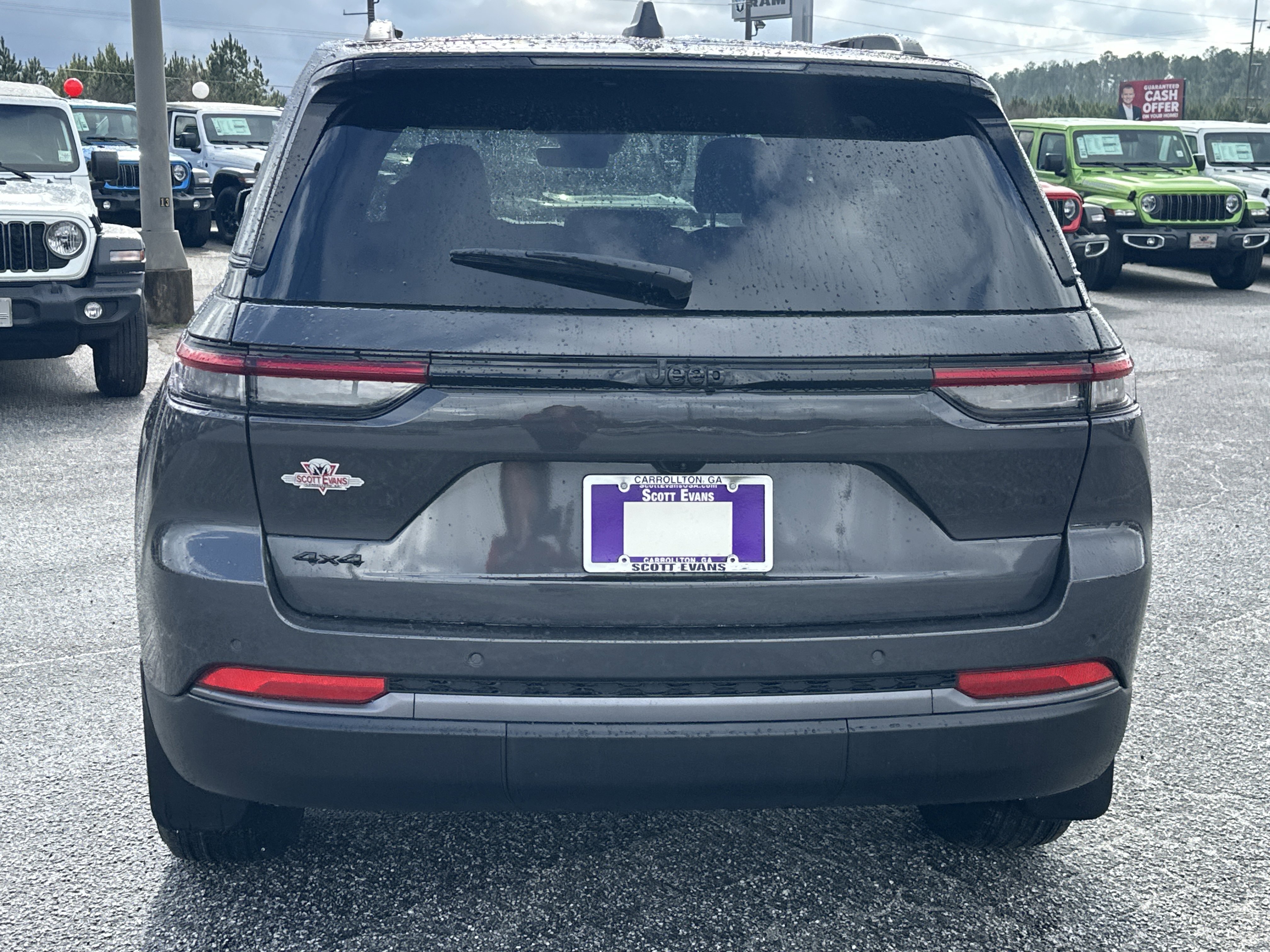 New 2026 Baltic Gray Metallic Clear-Coat Exterior Paint Jeep Laredo Altitude image 7