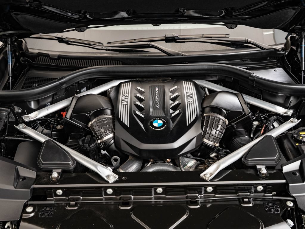 Used 2021 Black Sapphire Metallic BMW M50i image 48