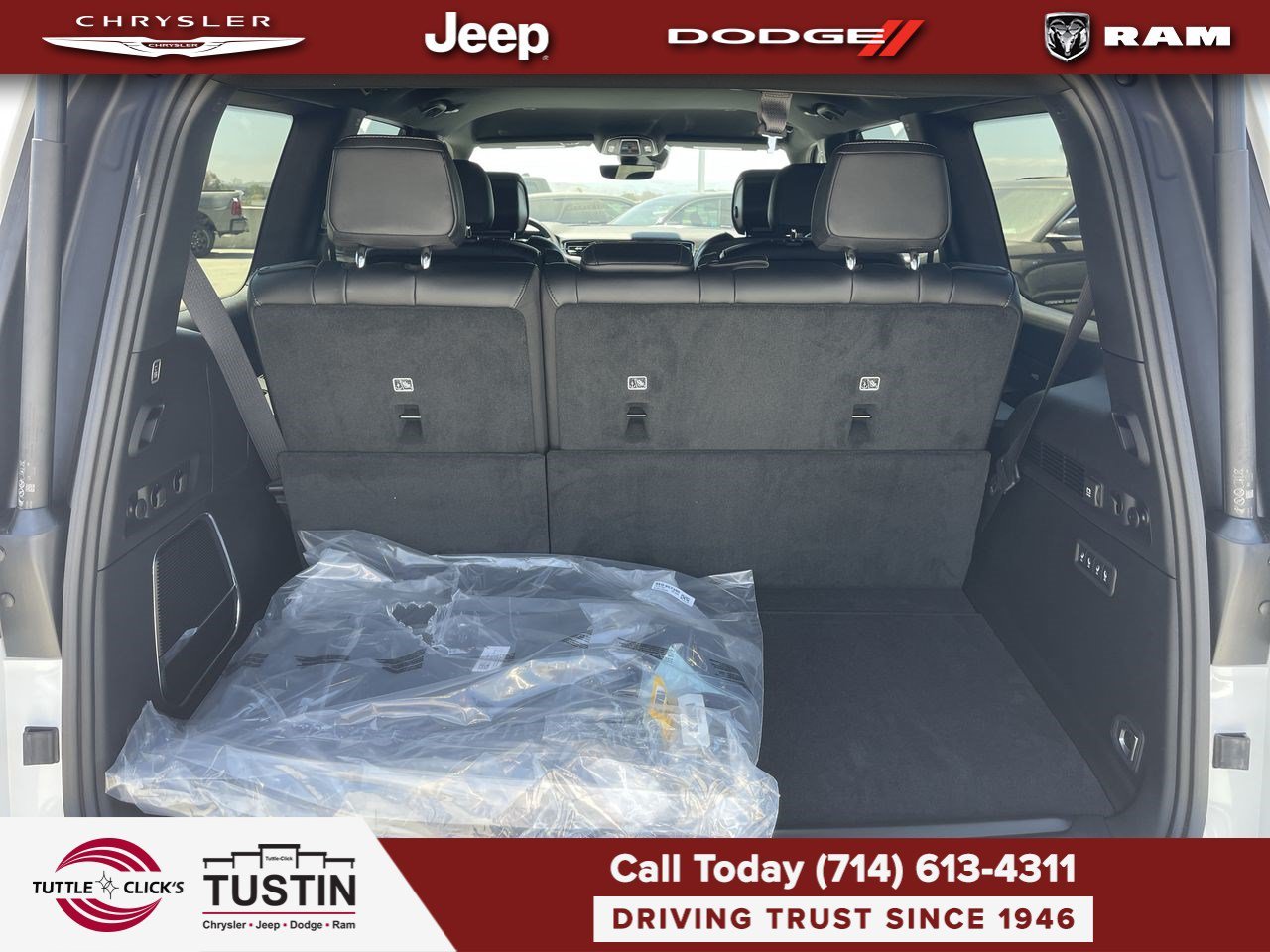 New 2026 Bright White Clear-Coat Exterior Paint Jeep Limited Altitude image 27
