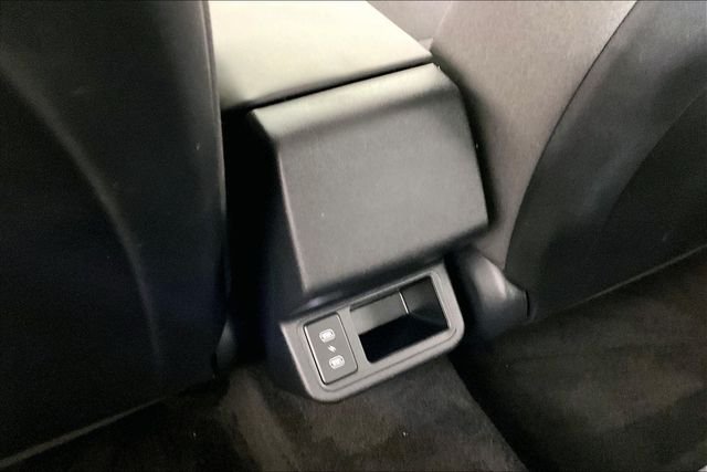Used 2025 Black Kia LXS image 9