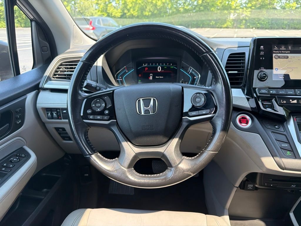Certified Used 2018 Modern Steel Metallic Honda EX-L image 13