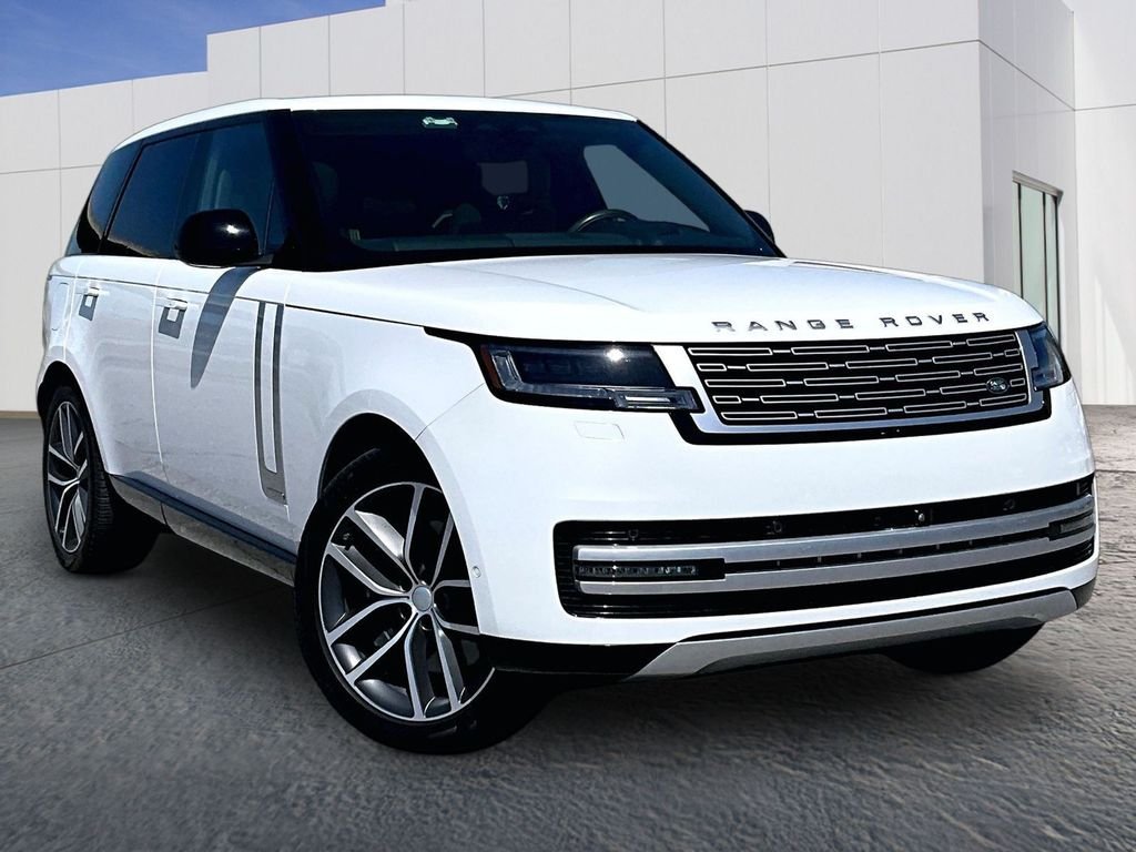 Used 2025 White Land Rover Autobiography image 9