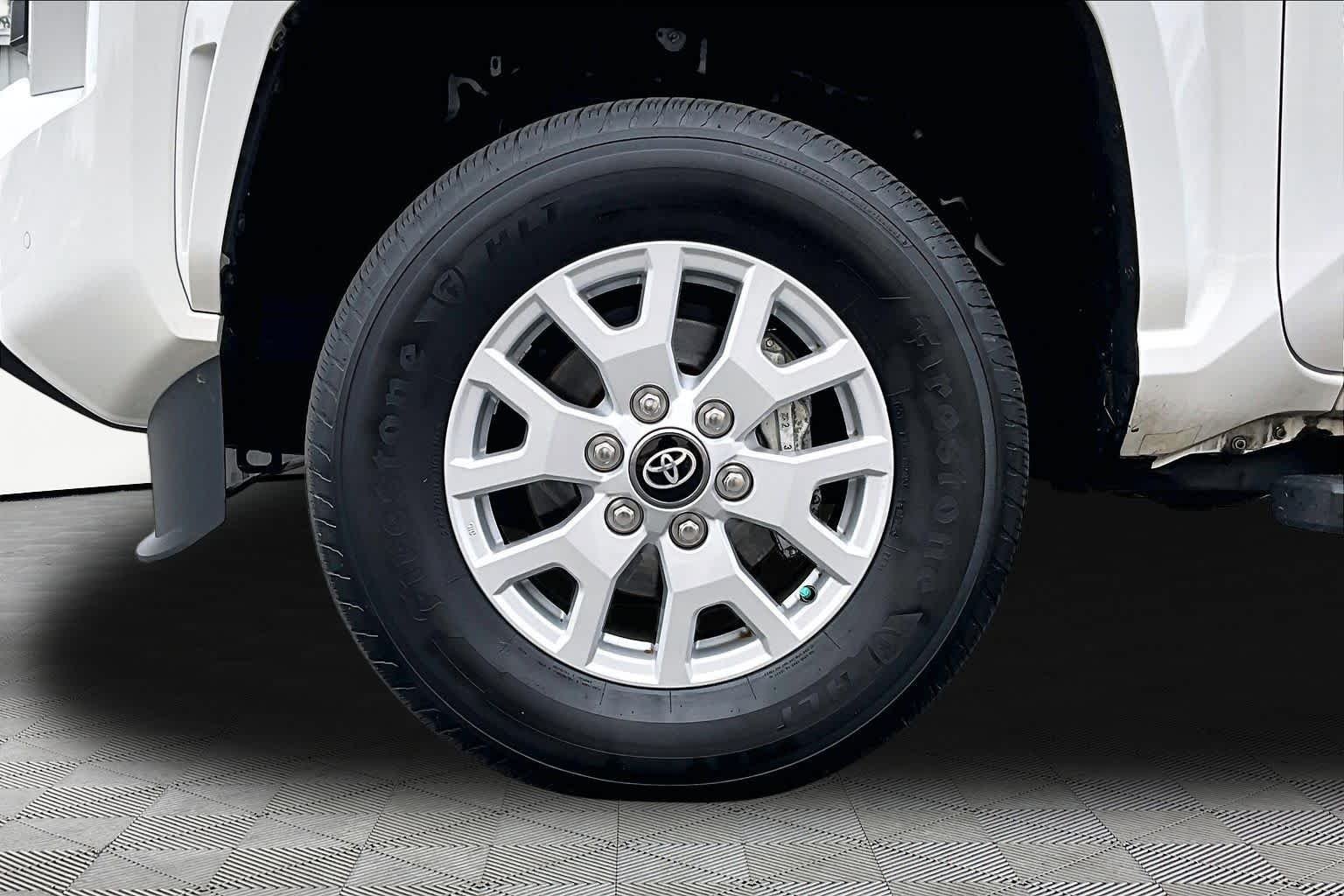 Used 2024 Ice Cap Toyota SR5 image 11