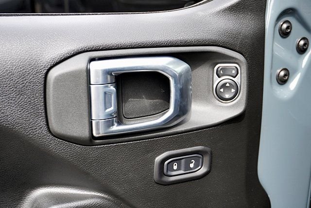 New 2026 Anvil Clear-Coat Exterior Paint Jeep Sport S image 32