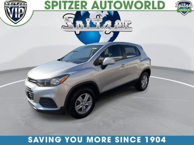 Used 2017 Silver Chevrolet LS image 7