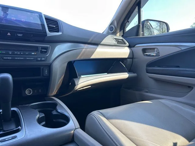 Used 2016  Honda EX-L image 16
