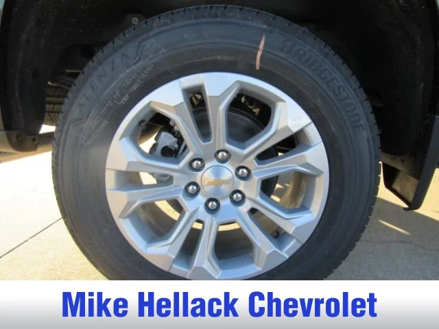 2026 Chevrolet Silverado 1500 LTZ - Photo 9