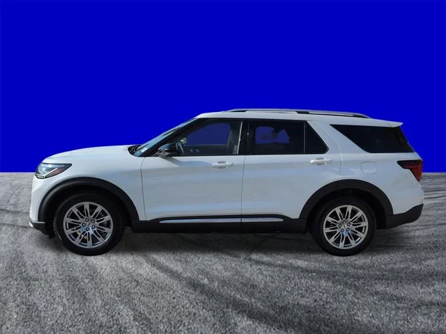 New 2026 Star White Metallic Tri-Coat Ford Platinum™ image 7