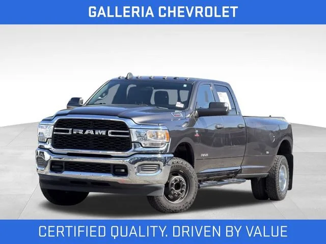 2021 RAM 3500 Tradesman 4X4 Crew Cab LWB's photo