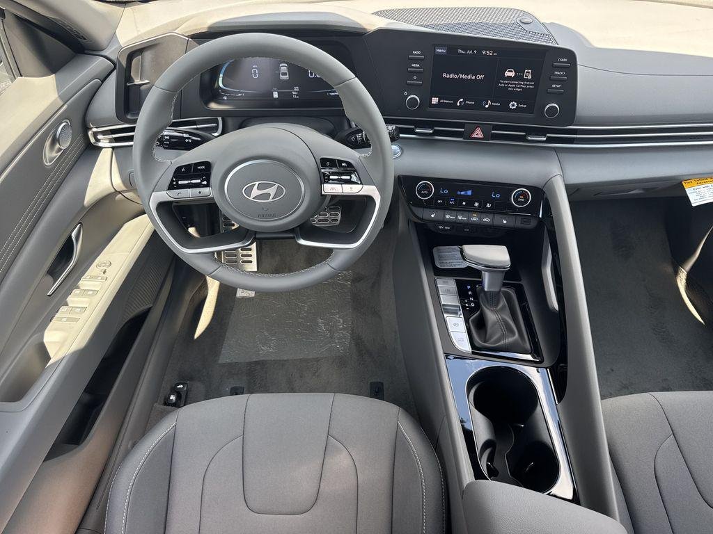 New 2026 White Hyundai SEL Sport Premium image 21