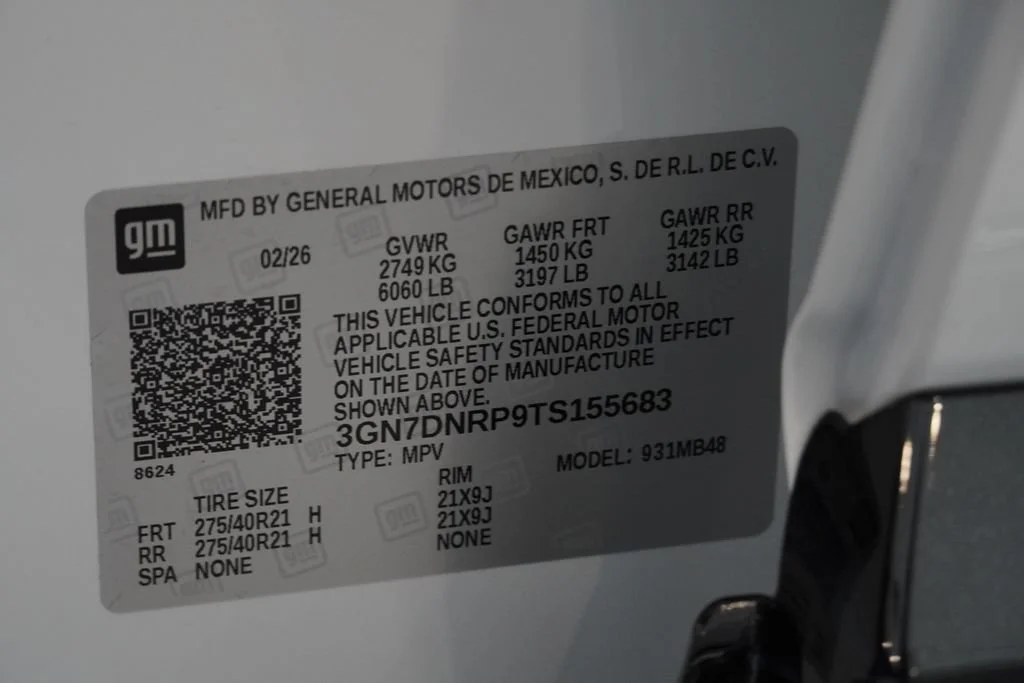 New 2026 Summit White Chevrolet LT image 41