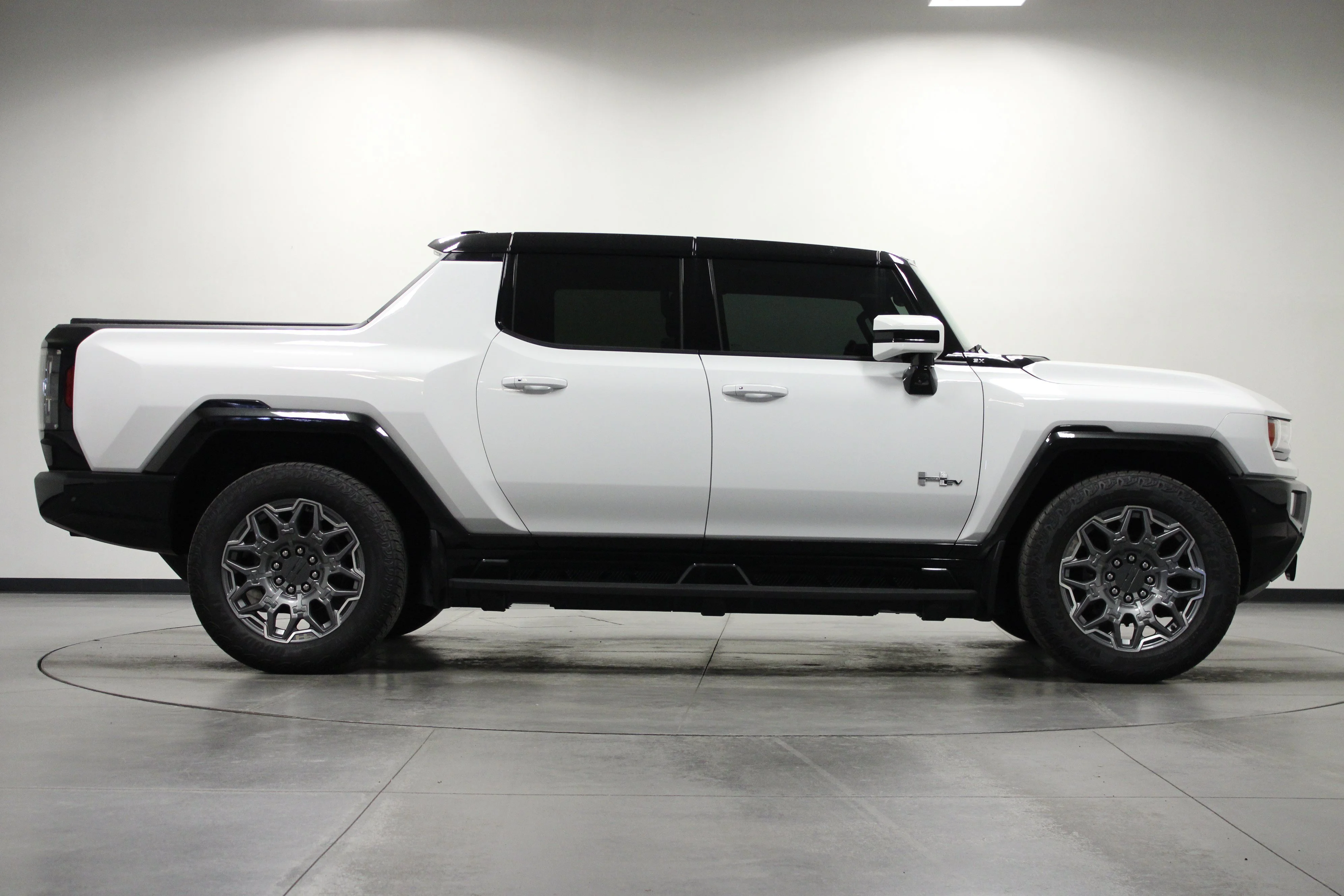 Used 2025 Interstellar White GMC 3X image 3
