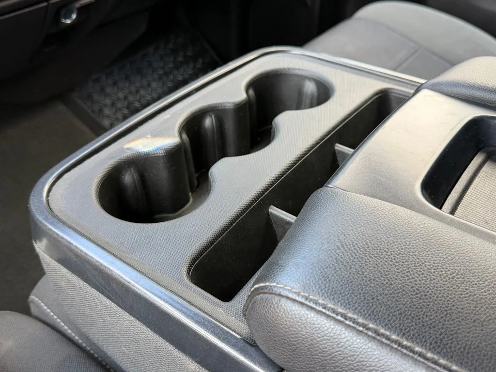 Used 2017 Black GMC SLE image 16