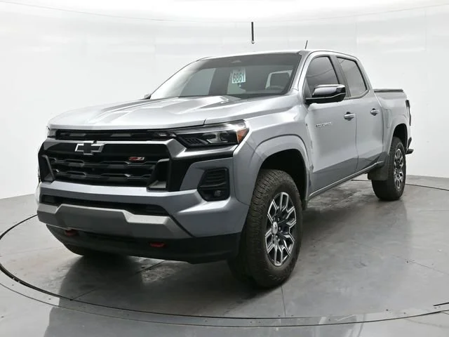 Used 2024 Sterling Gray Metallic Chevrolet Z71 image 3