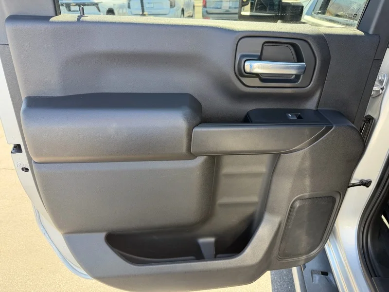 Used 2023 Silver Ice Metallic Chevrolet LT image 19