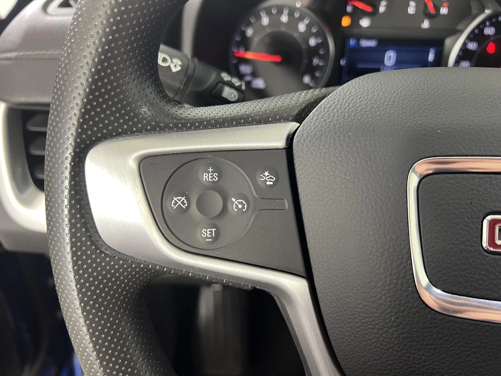 Used 2023 MARINE METALLIC GMC SLE image 10