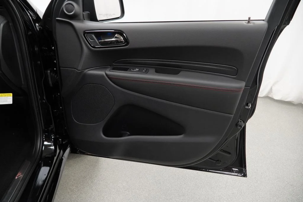 New 2026 Diamond Black Clear-Coat Exterior Paint Dodge GT Plus HEMI V8 image 34