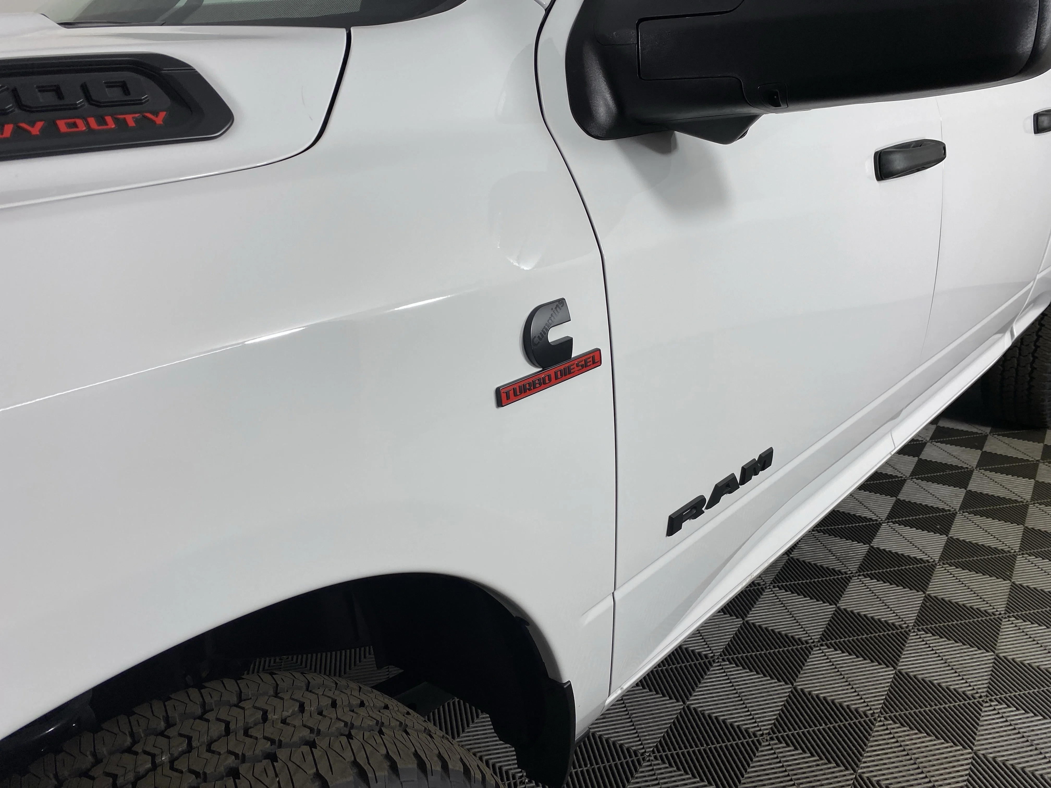 New 2026 Bright White Clear-Coat Exterior Paint RAM Big Horn image 11