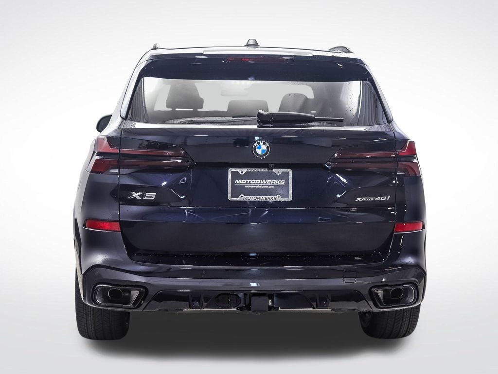 New 2026 Carbon Black Metallic BMW xDrive40i image 4