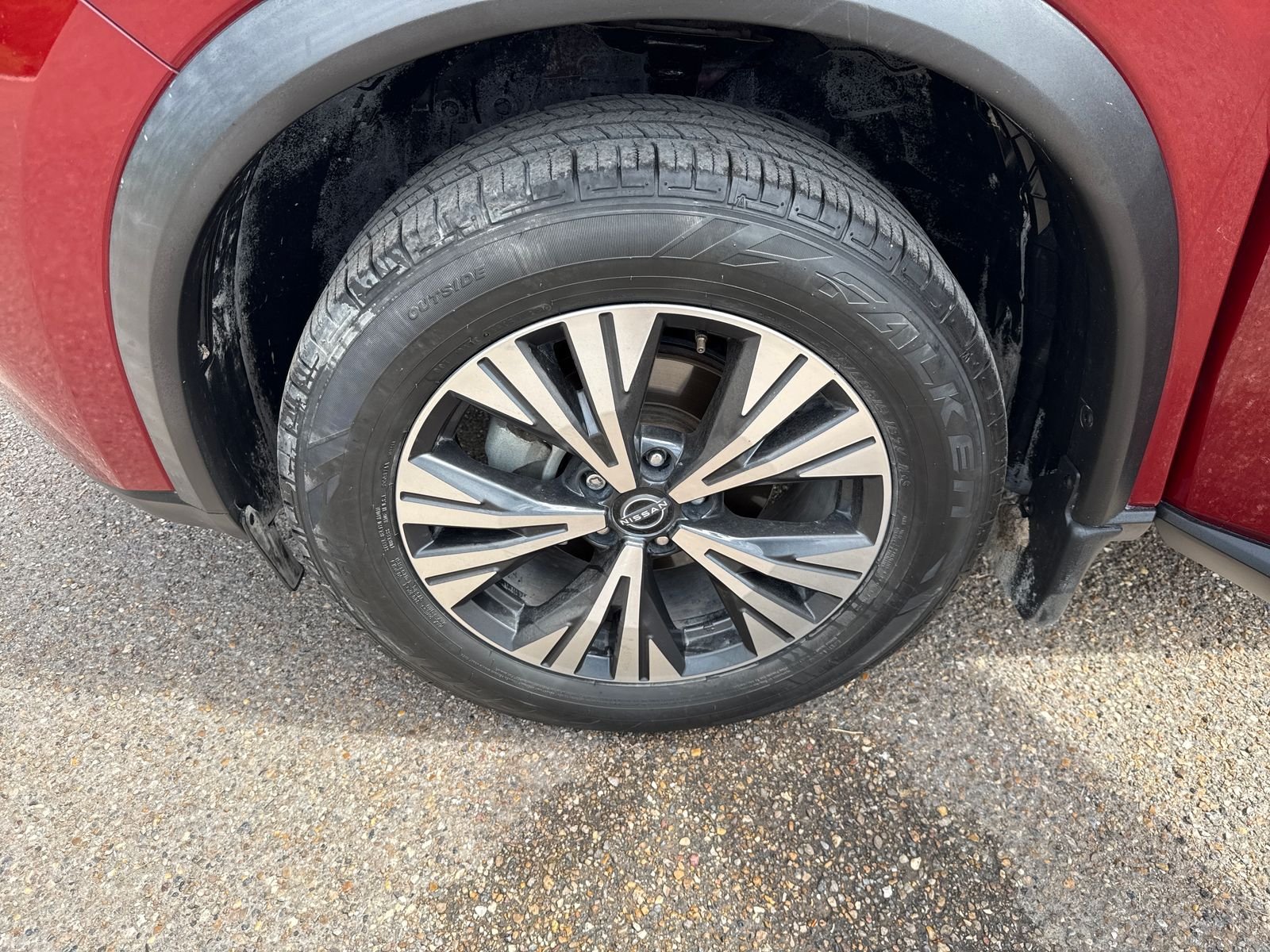 Used 2023 Red Nissan SV image 25