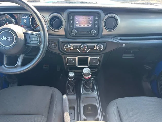 Used 2020 Blue Jeep Sport image 19