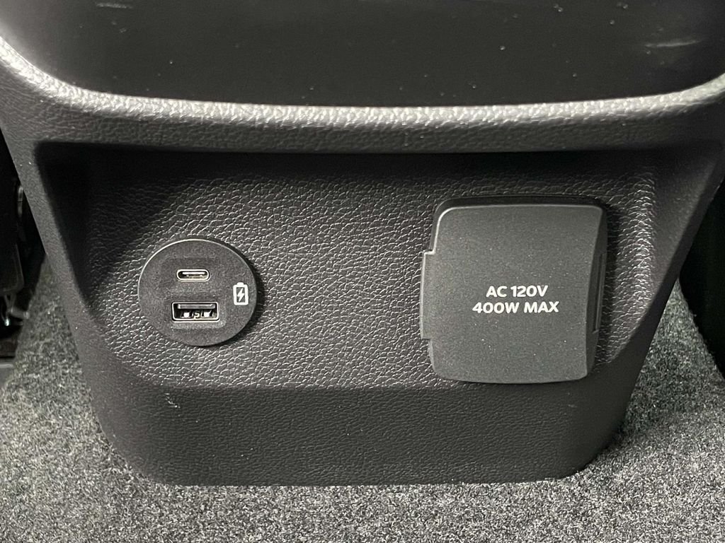 Used 2025 Azure Gray Metallic Tri-Coat Ford LARIAT image 5