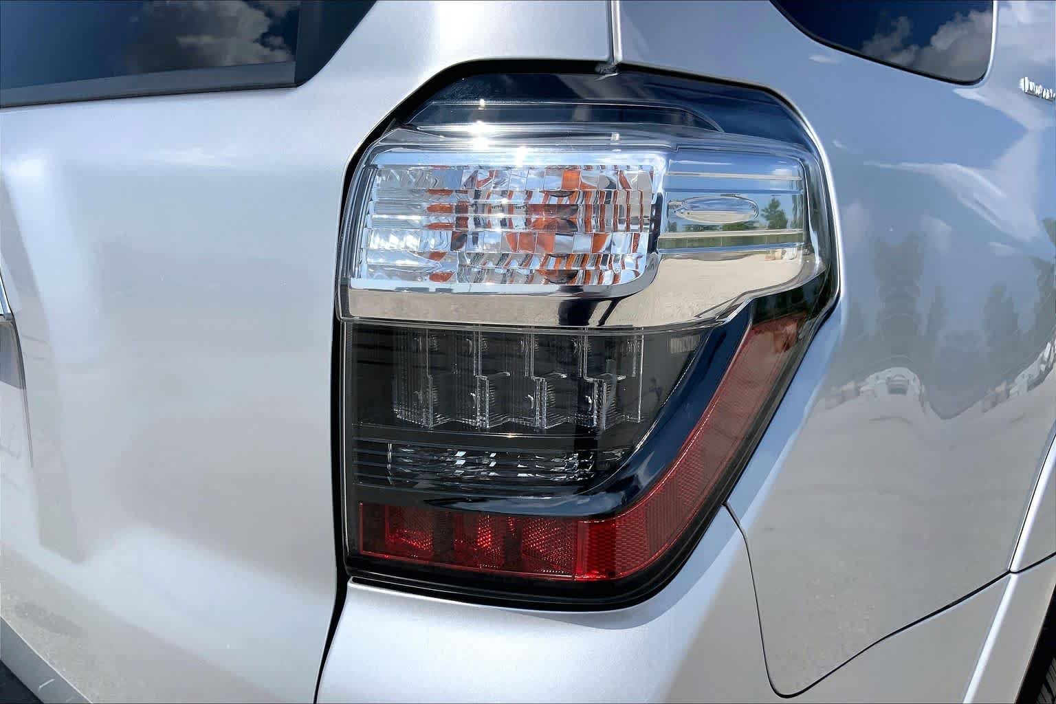 Used 2017 Classic Silver Metallic Toyota Limited image 30