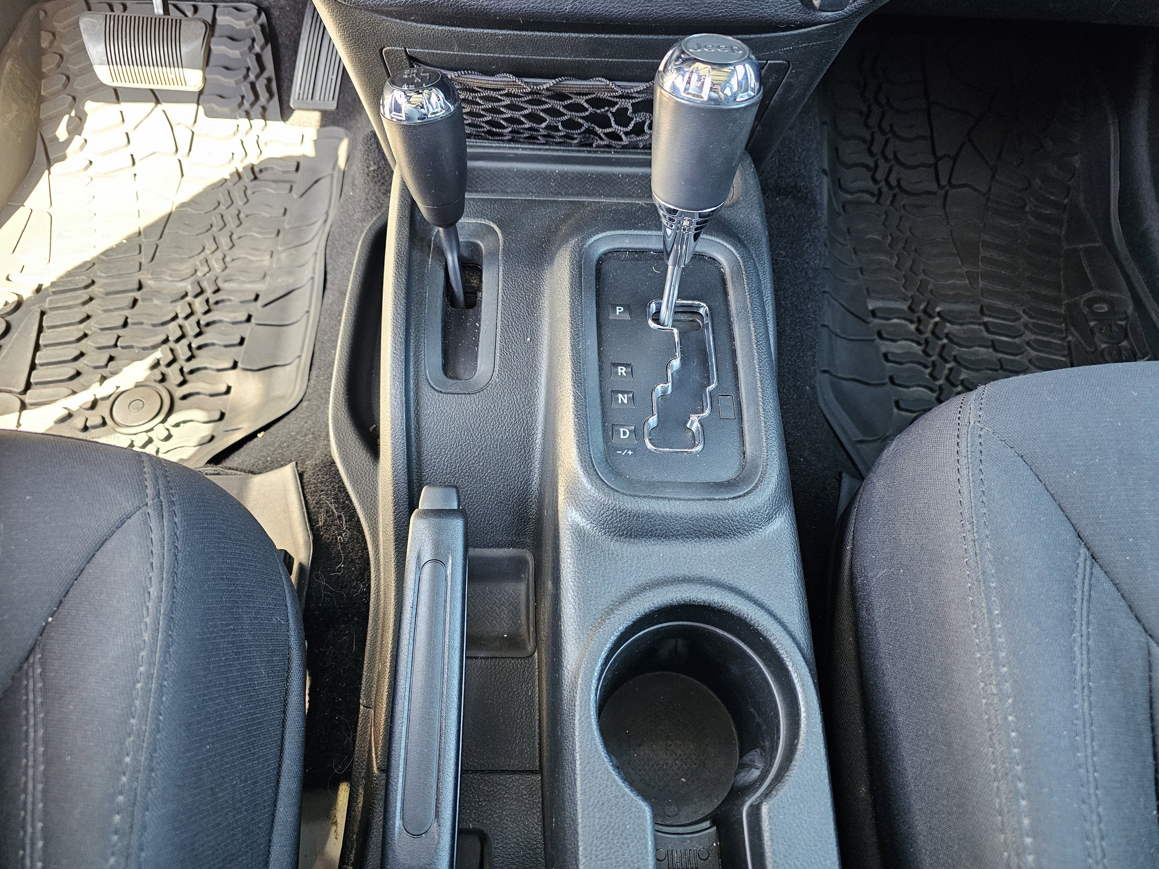 2018 Jeep Wrangler JK Unlimited Sport S - Photo 23