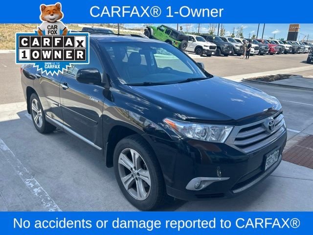 Used 2013 Black Toyota Limited image 2
