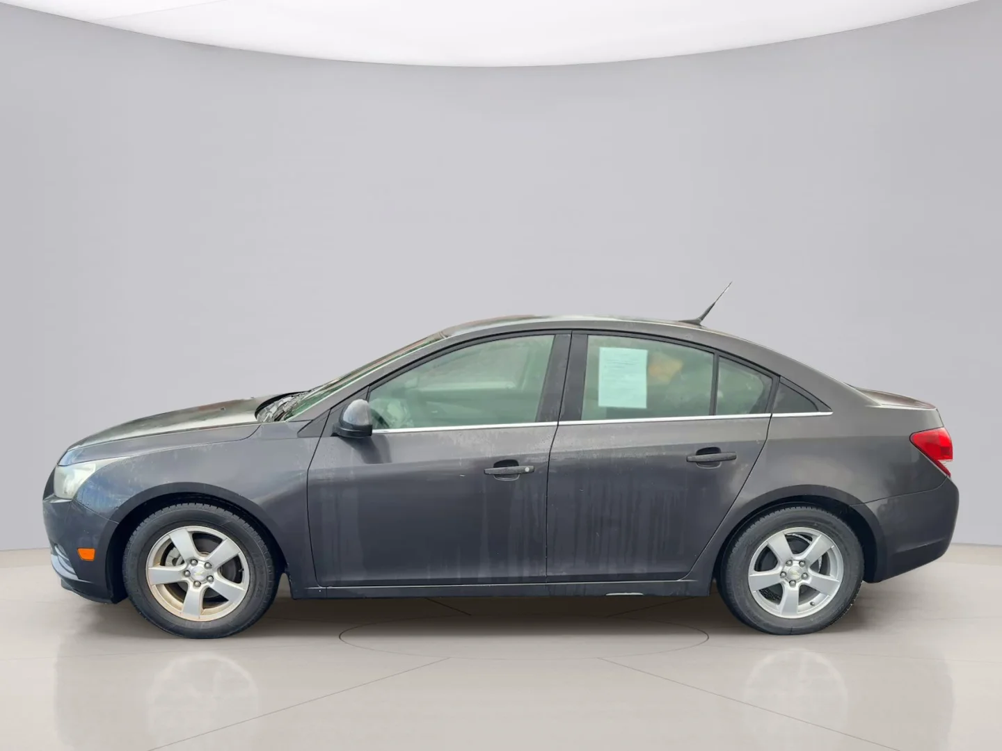 Used 2014 Gray Chevrolet 1LT image 2