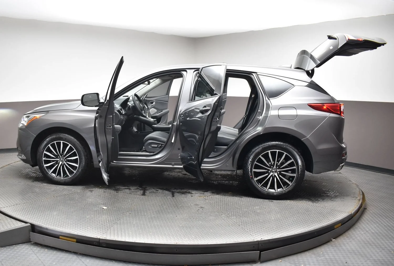 New 2026 Liquid Carbon Metallic Acura w/Advance Package image 48
