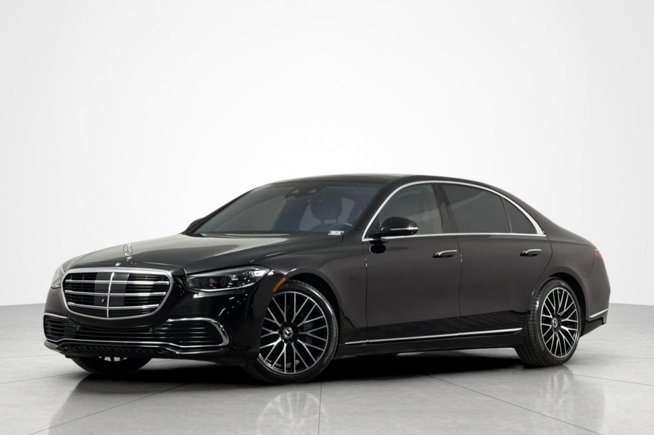Used 2022 Black Mercedes-Benz S 580 image 1