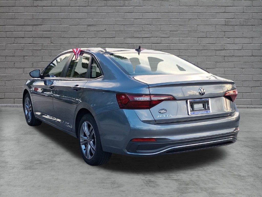 Certified Used 2023 Gray Volkswagen 1.5T SE image 9