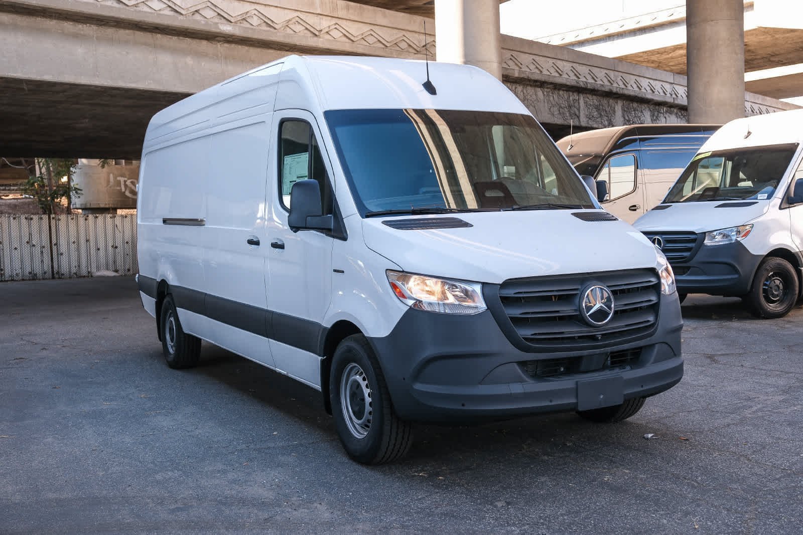 New 2025 Arctic White Mercedes-Benz Cargo 170 WB High Roof RWD Electric Motor image 3