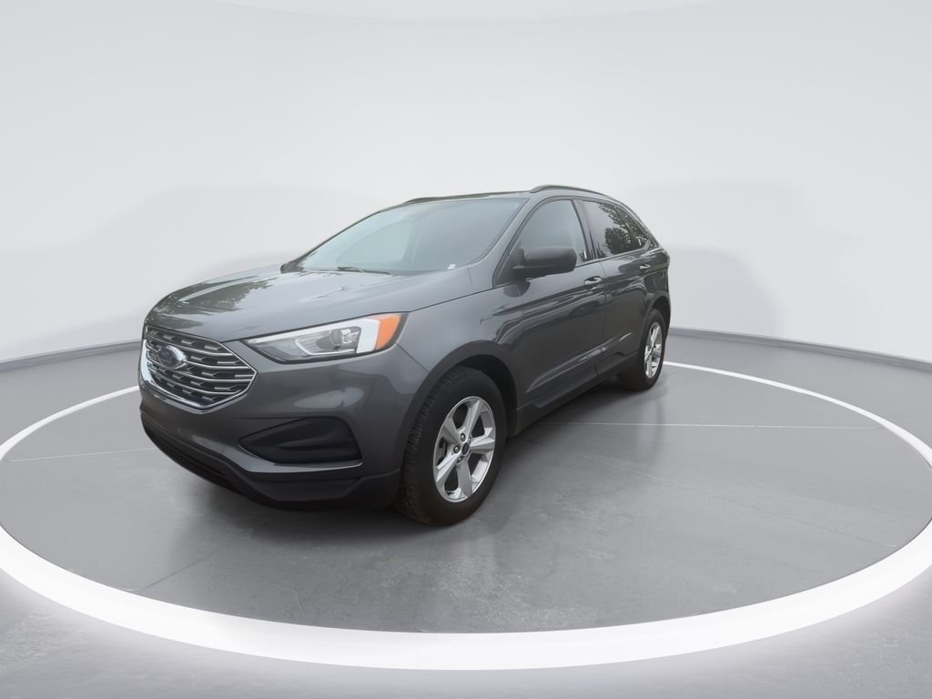 Used 2022 Gray Ford SE image 4