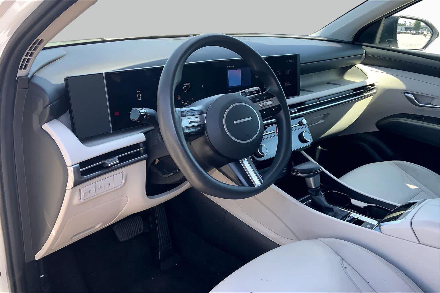 Used 2025 Serenity White Pearl Hyundai SEL image 17