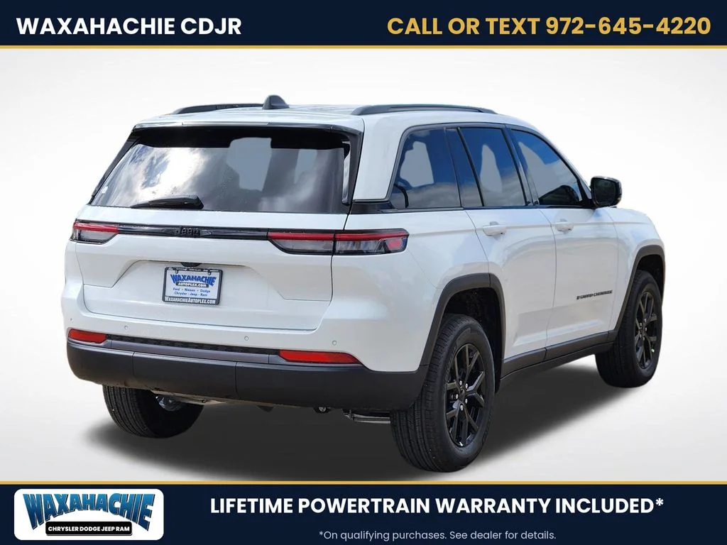 New 2026 Bright White Clear-Coat Exterior Paint Jeep Altitude image 5